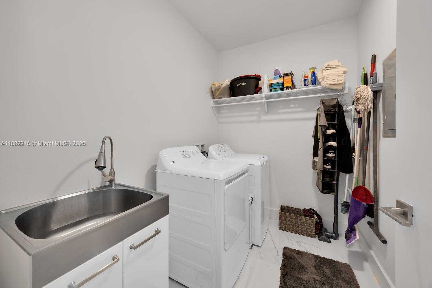 Small Image of 301 ALTARA AVE #LPH914, Coral Gables Number 35