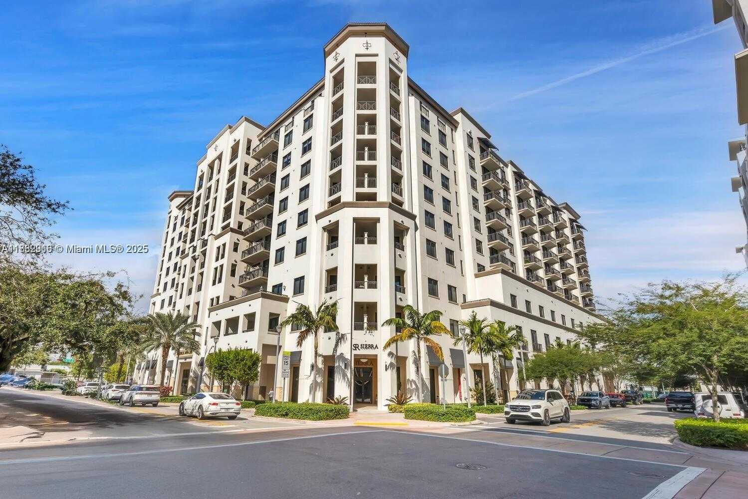 Small Image of 301 ALTARA AVE #LPH914, Coral Gables Number 36