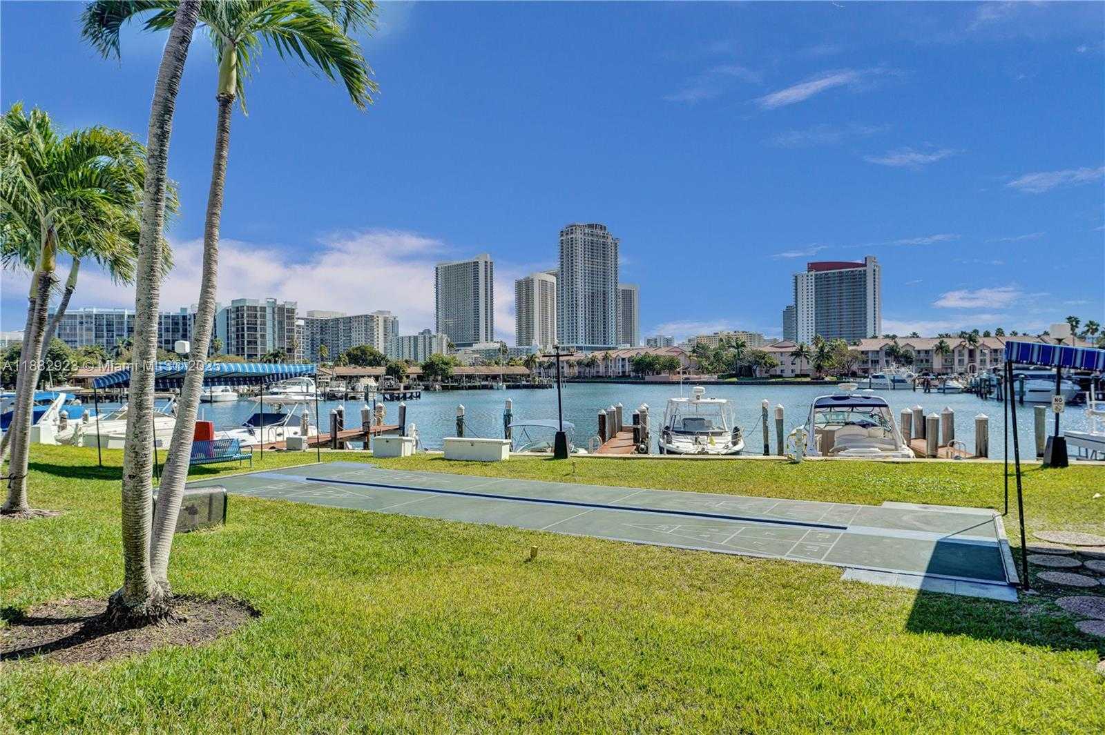 Small Image of 2500 PARKVIEW DR #808, Hallandale Beach Number 24