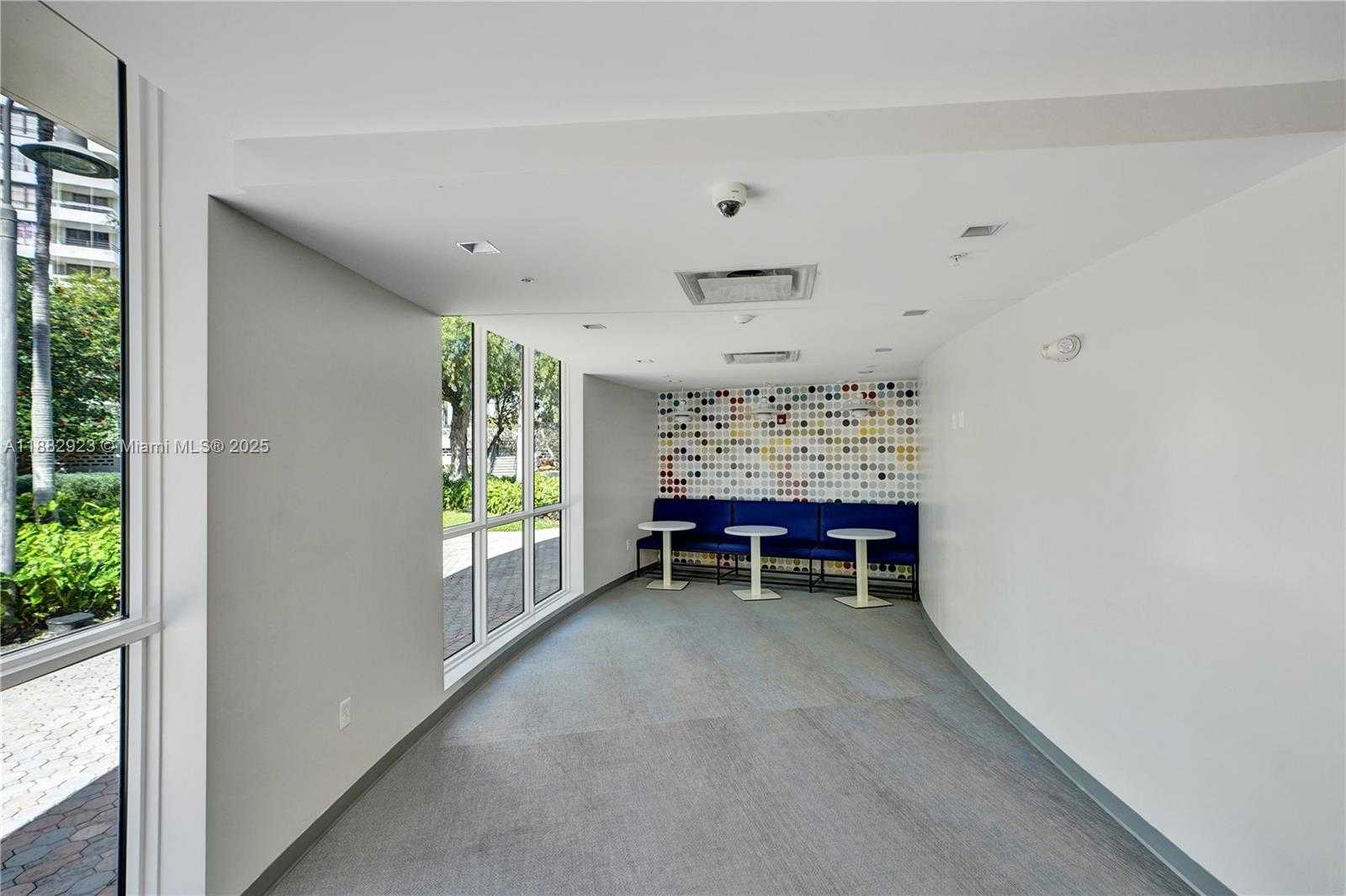 Small Image of 2500 PARKVIEW DR #808, Hallandale Beach Number 33