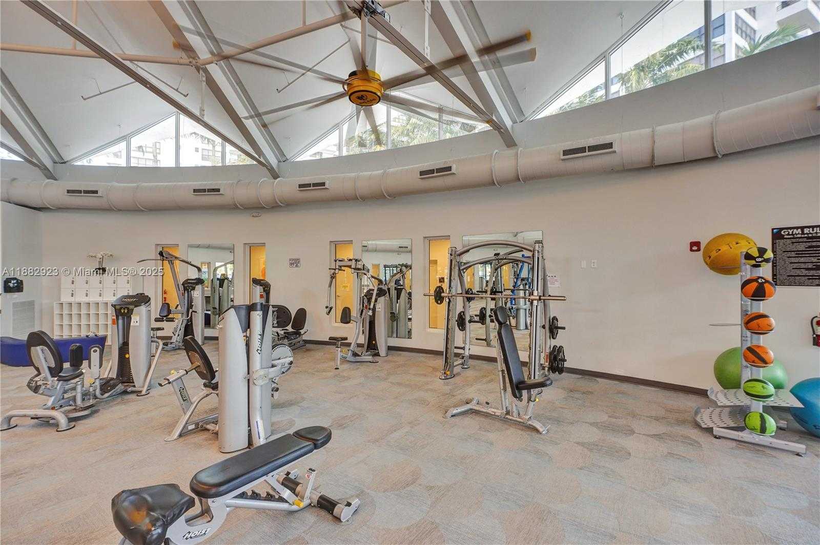 Small Image of 2500 PARKVIEW DR #808, Hallandale Beach Number 37