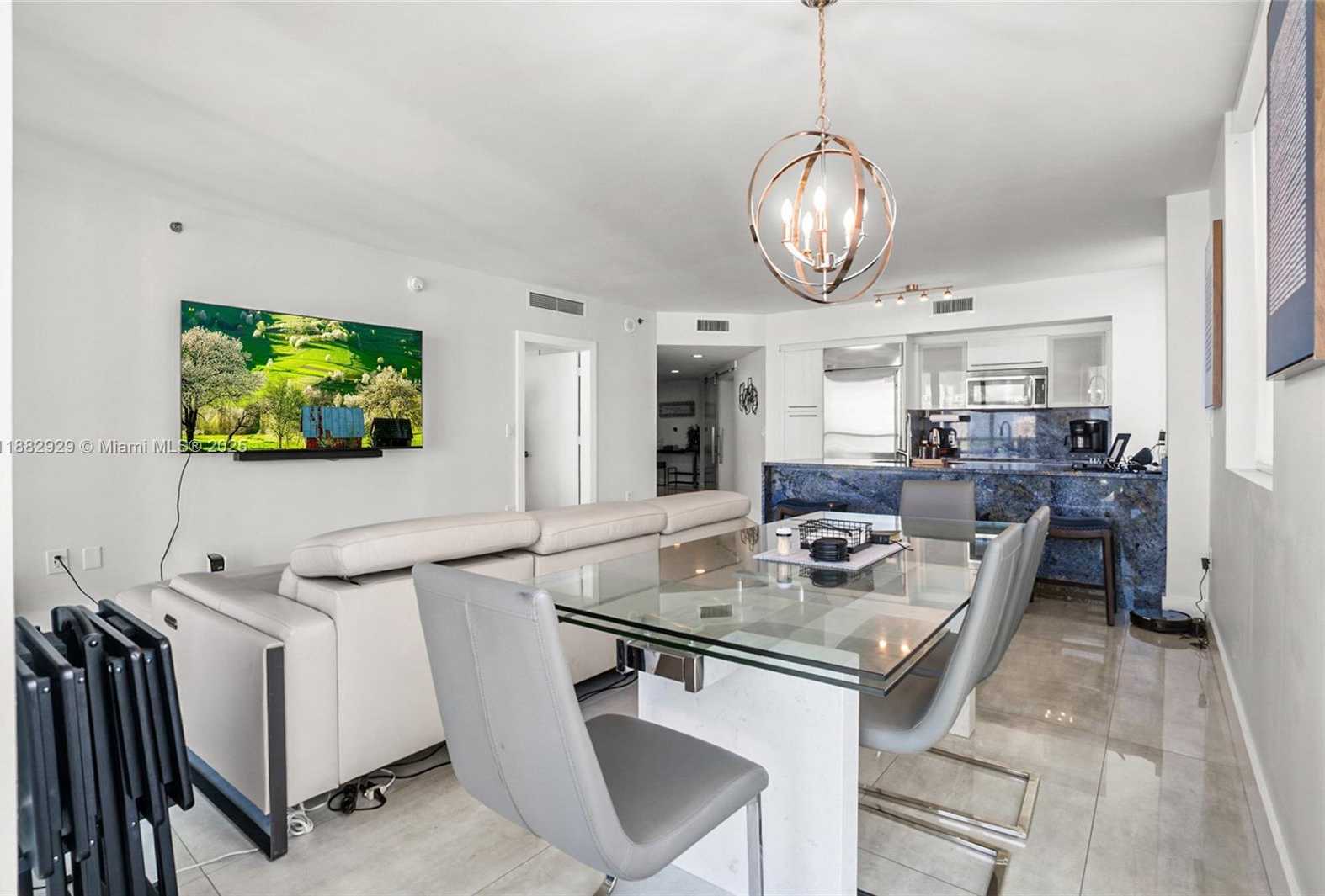 Small Image of 500 BRICKELL AVE #1701, Miami Number 20