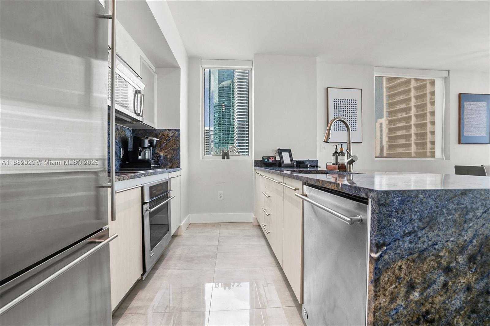 Small Image of 500 BRICKELL AVE #1701, Miami Number 23