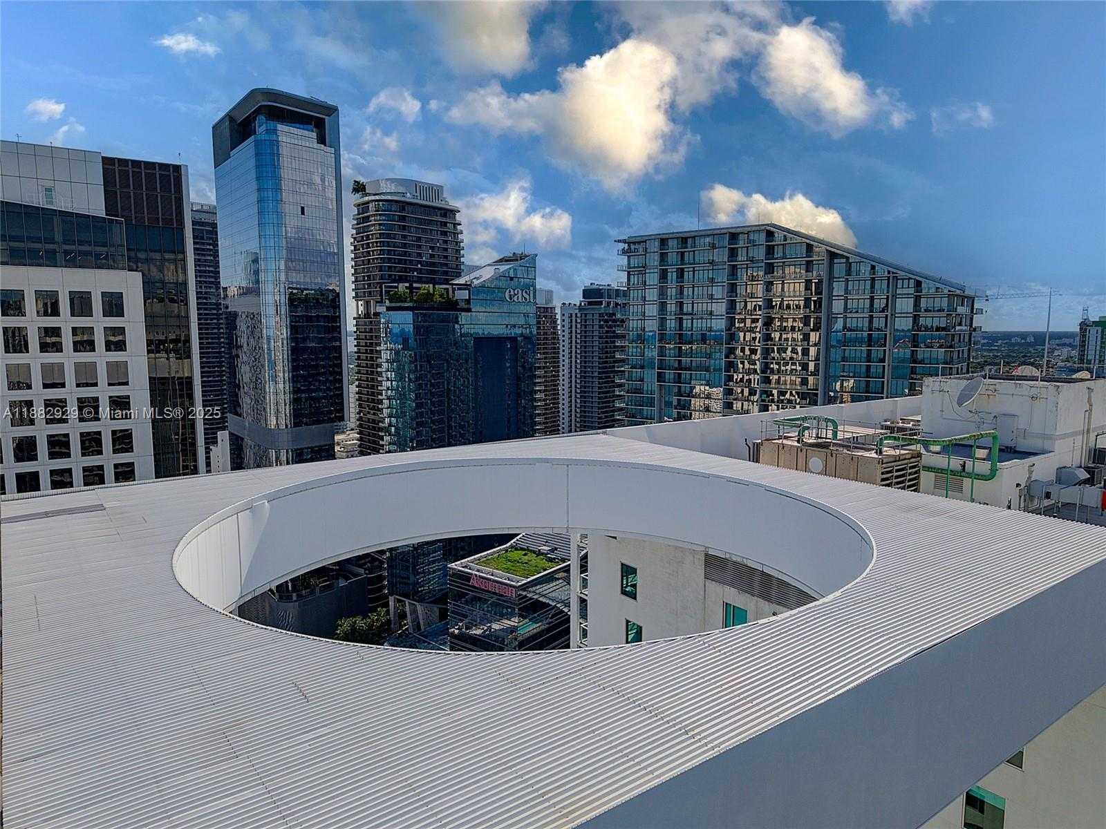 Small Image of 500 BRICKELL AVE #1701, Miami Number 34