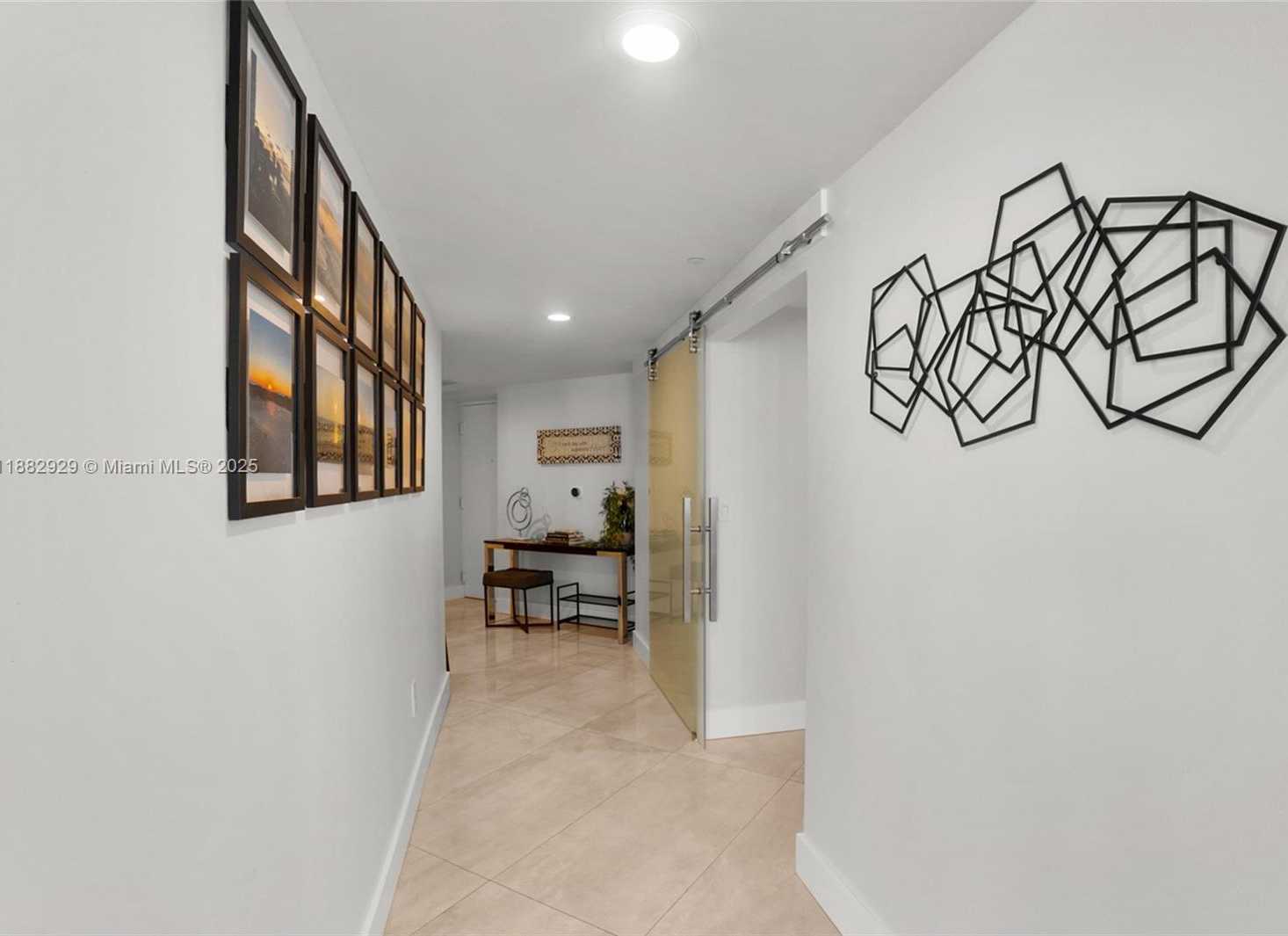 Small Image of 500 BRICKELL AVE #1701, Miami Number 6