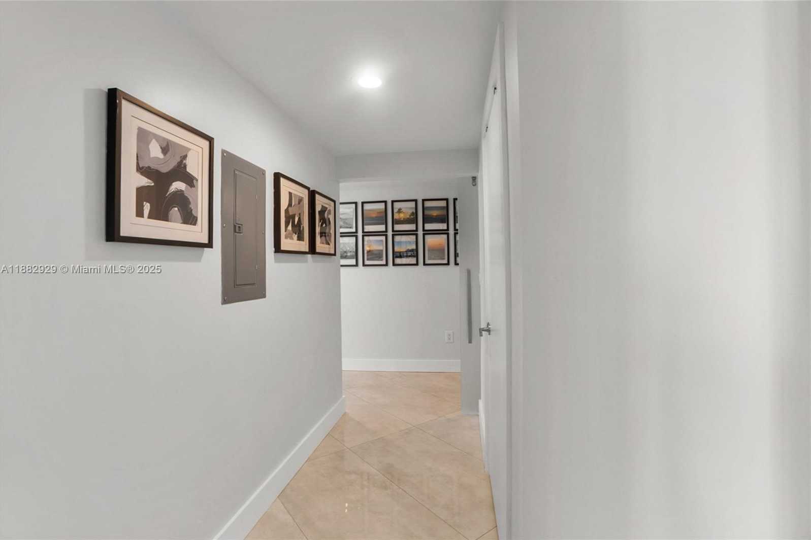 Small Image of 500 BRICKELL AVE #1701, Miami Number 8