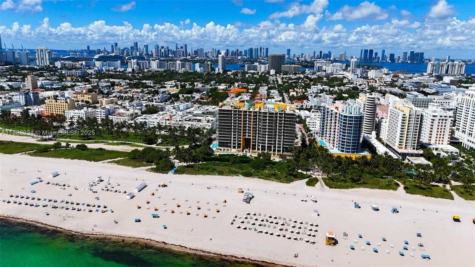 Small Image of 1455 OCEAN DR #811, Miami Beach Number 20