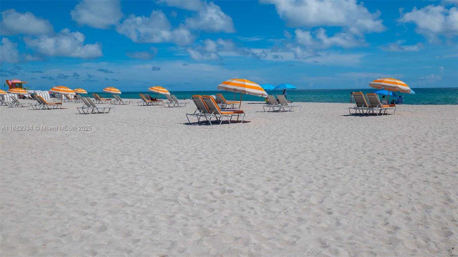 Small Image of 1455 OCEAN DR #811, Miami Beach Number 25