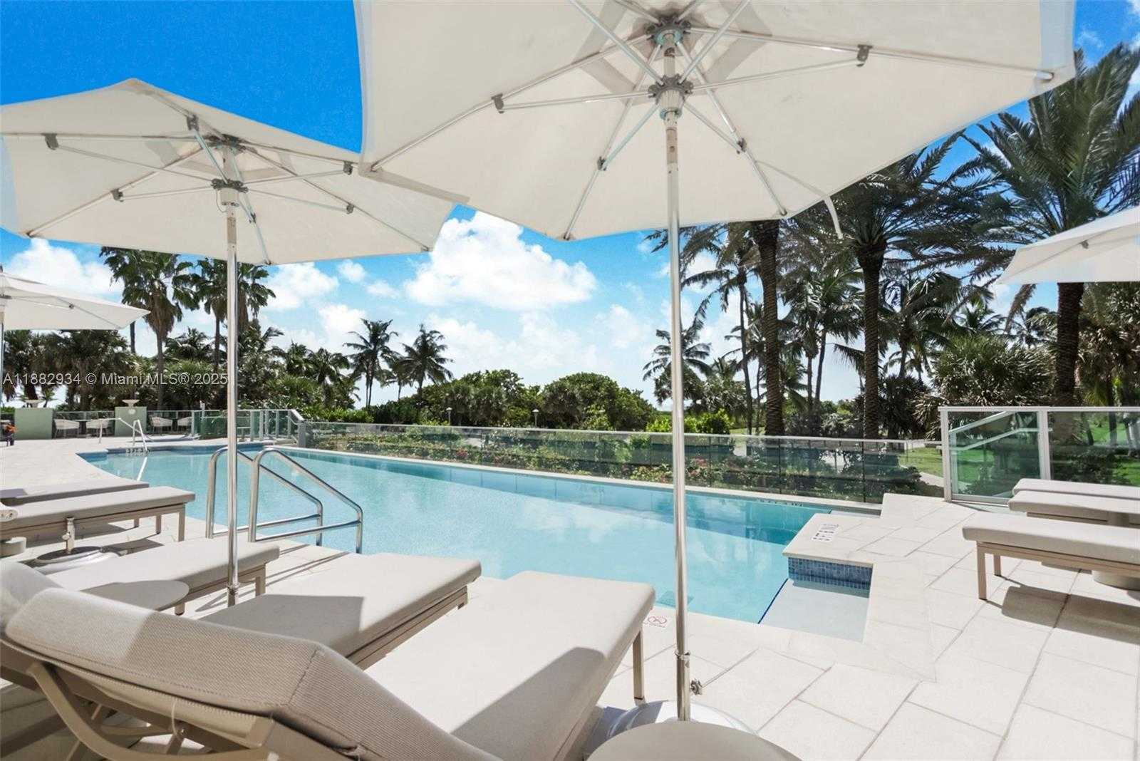 Small Image of 1455 OCEAN DR #811, Miami Beach Number 42