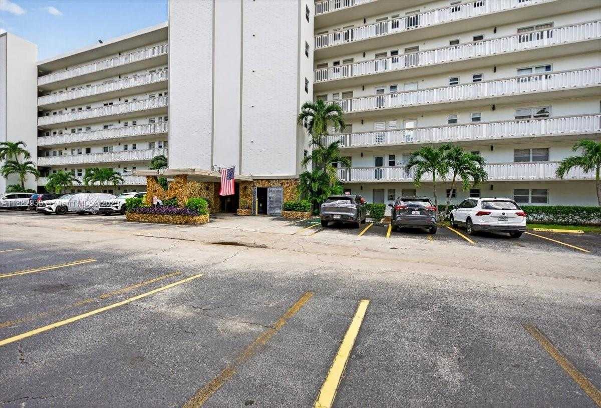 Small Image of 1000 NORTH EAST 12TH AVE #304, Hallandale Beach Number 15