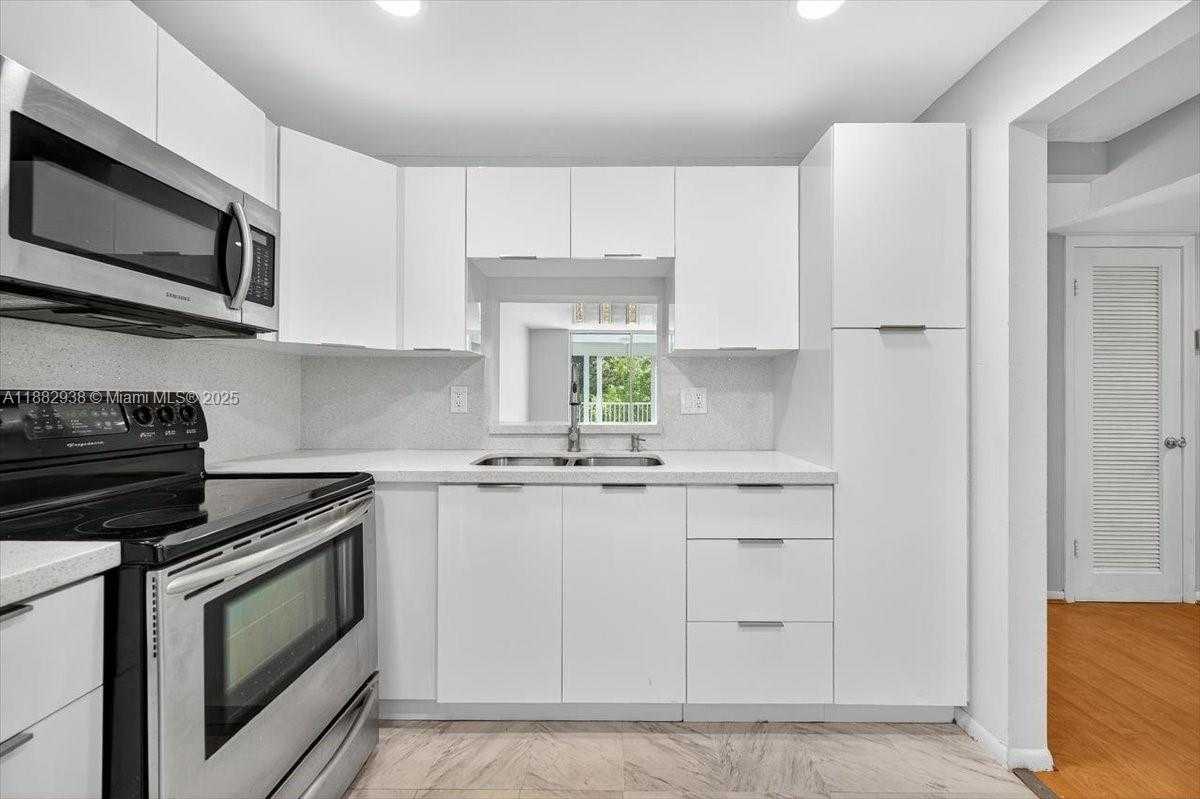 Small Image of 1000 NORTH EAST 12TH AVE #304, Hallandale Beach Number 2
