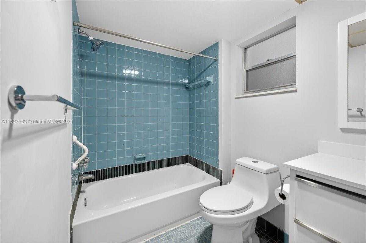 Small Image of 1000 NORTH EAST 12TH AVE #304, Hallandale Beach Number 9