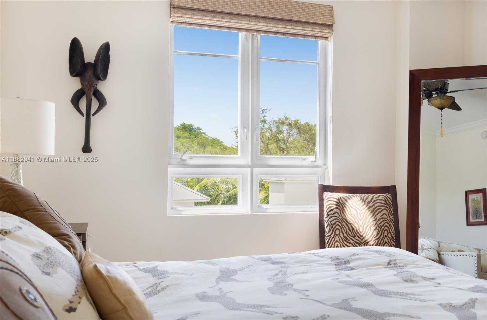 Small Image of 3540 MAIN HWY #407, Coconut Grove Number 19