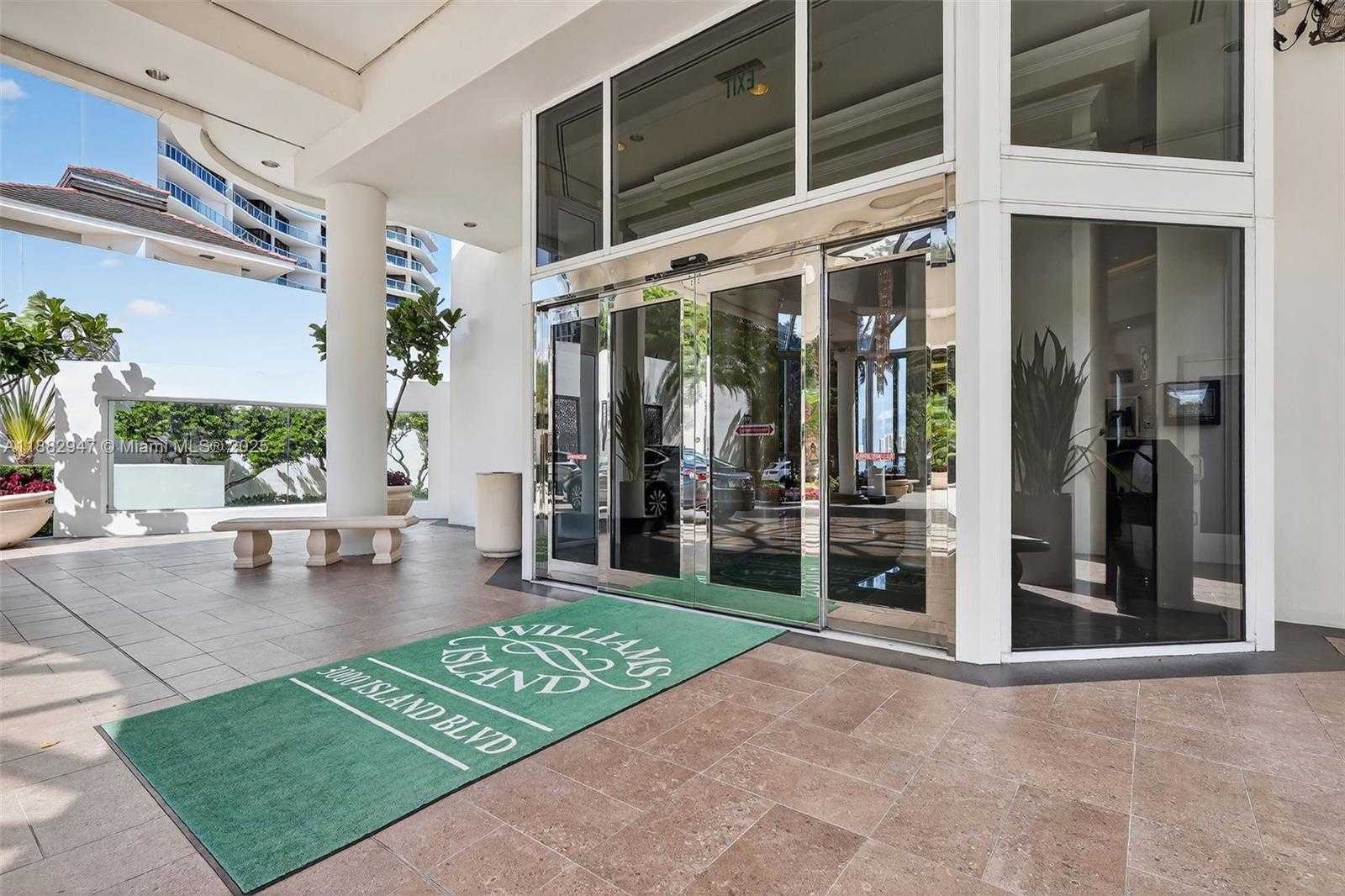 Small Image of 3000 ISLAND BLVD #906, Aventura Number 3