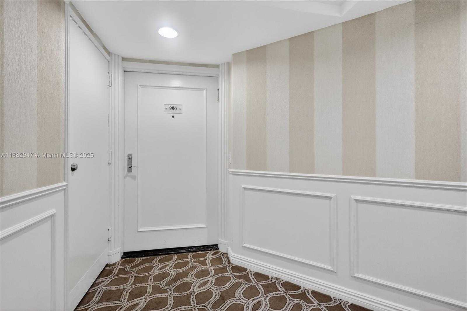 Small Image of 3000 ISLAND BLVD #906, Aventura Number 5