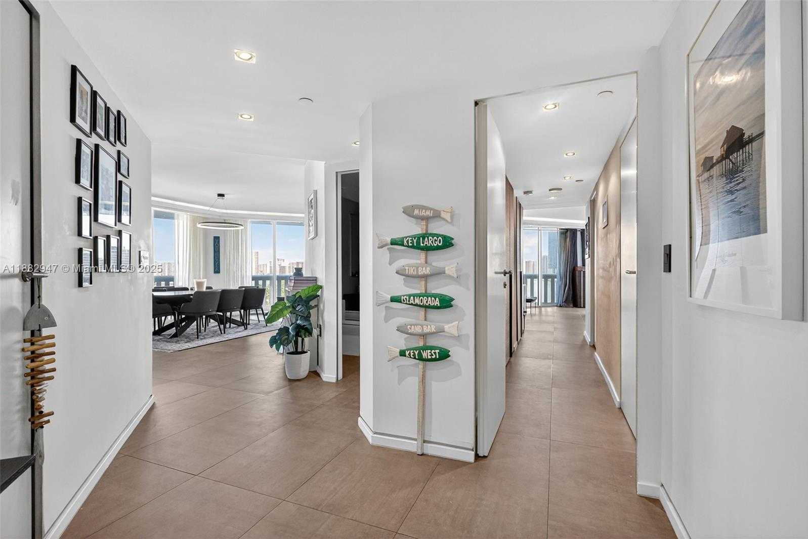 Small Image of 3000 ISLAND BLVD #906, Aventura Number 7