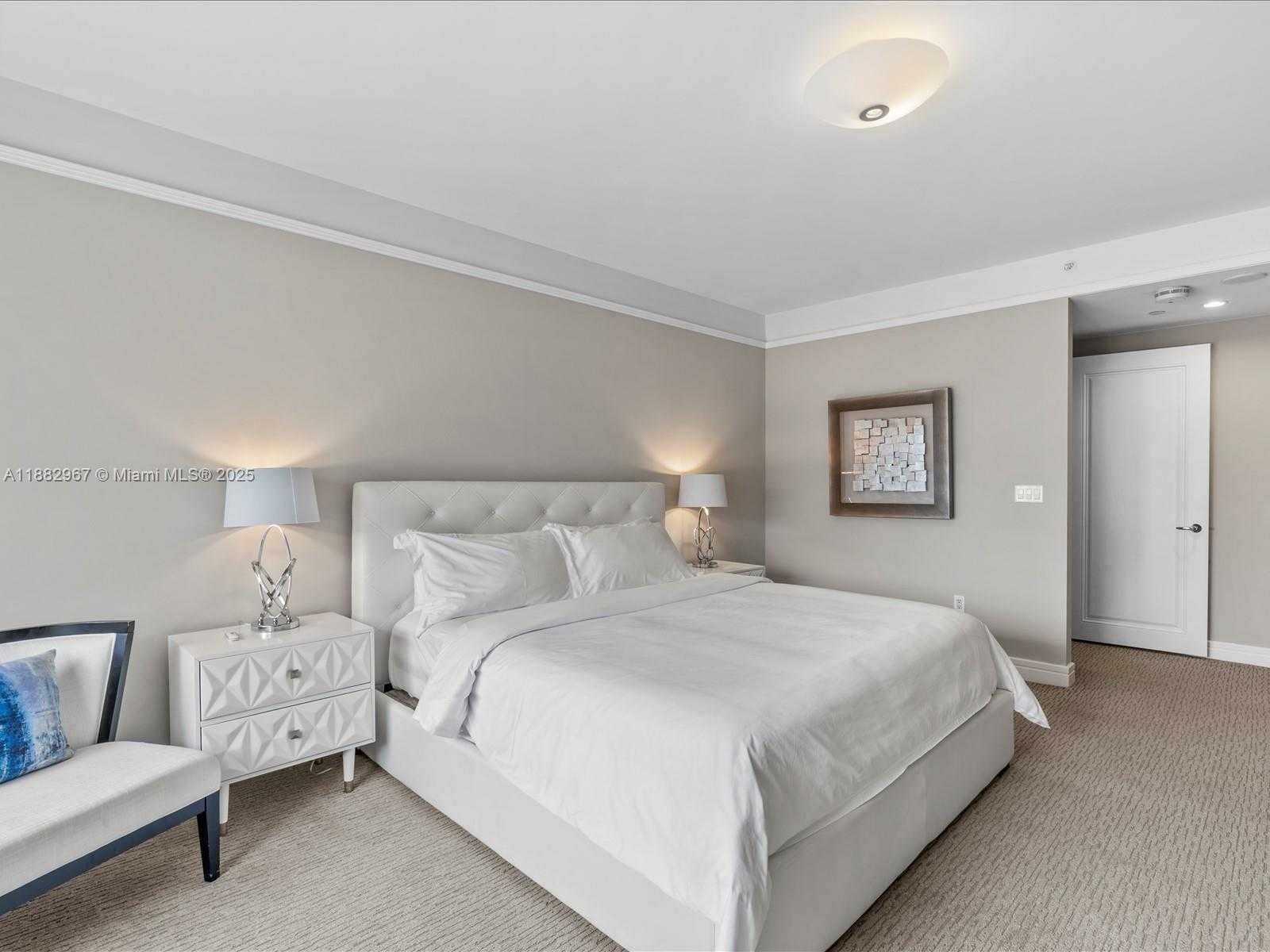 Small Image of 1435 BRICKELL AVE #3212, Miami Number 24