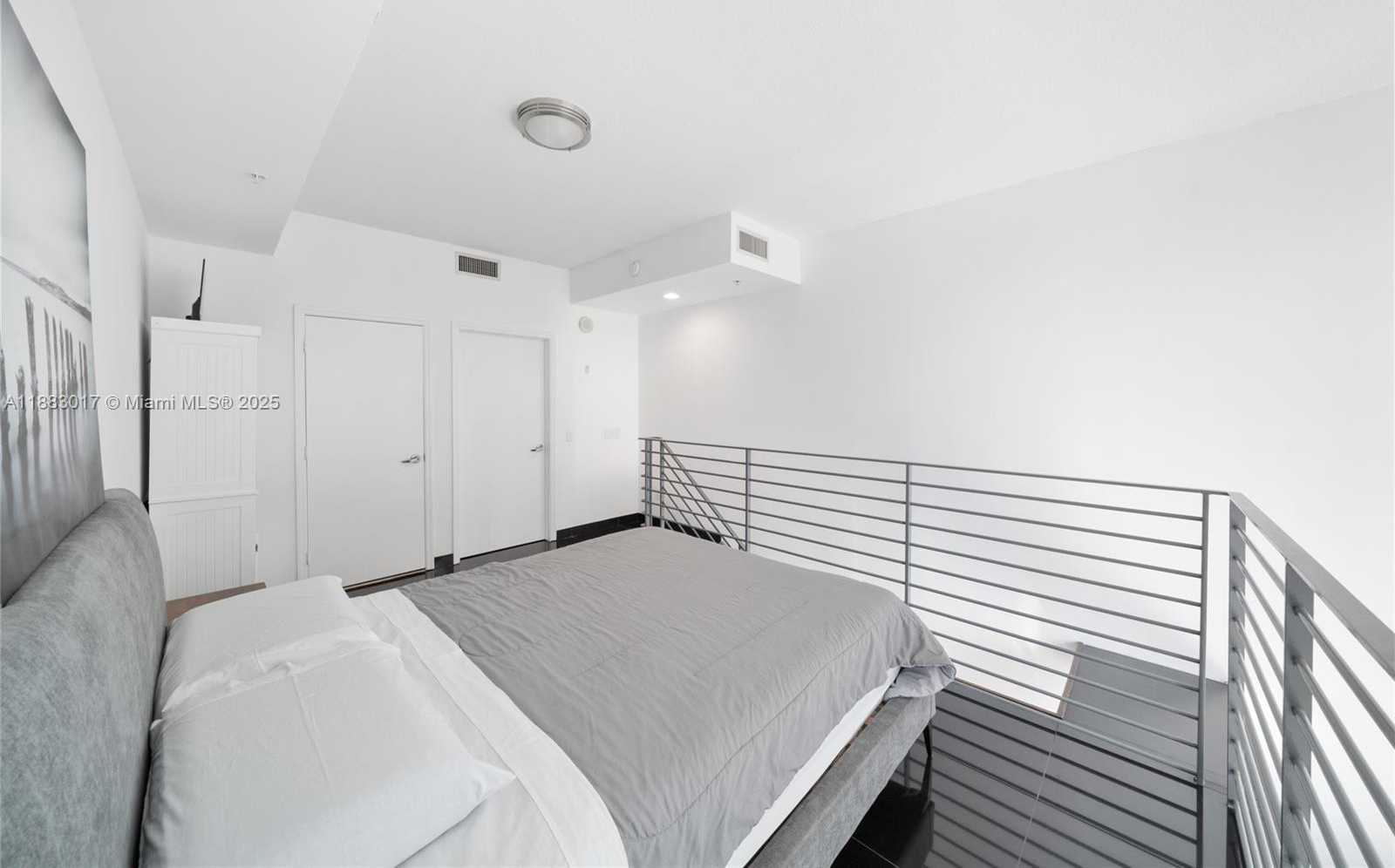 Small Image of 60 SOUTH WEST 13TH ST #4008, Miami Number 15