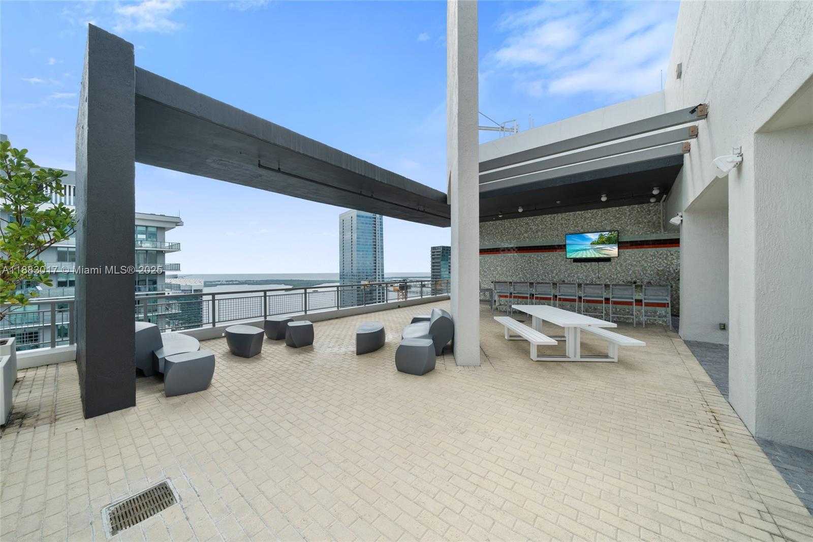Small Image of 60 SOUTH WEST 13TH ST #4008, Miami Number 25