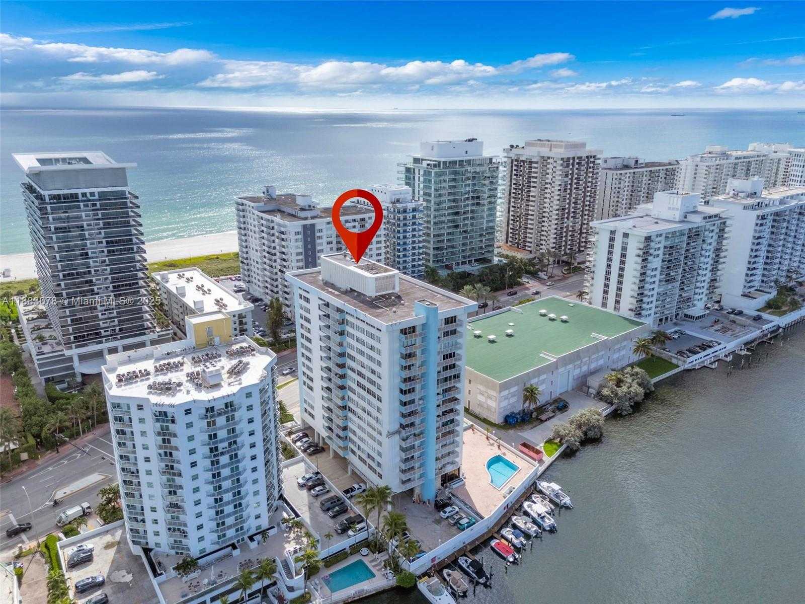 Small Image of 5838 COLLINS AVE #6H, Miami Beach Number 30