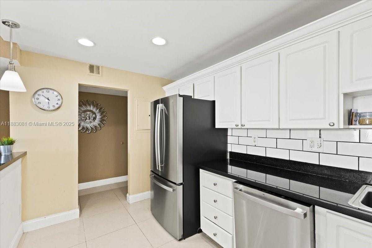 Small Image of 19380 COLLINS AVE #1602, Sunny Isles Beach Number 10
