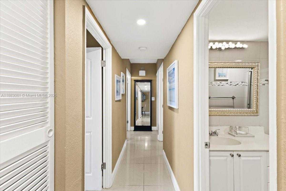 Small Image of 19380 COLLINS AVE #1602, Sunny Isles Beach Number 17