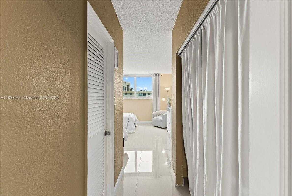 Small Image of 19380 COLLINS AVE #1602, Sunny Isles Beach Number 18