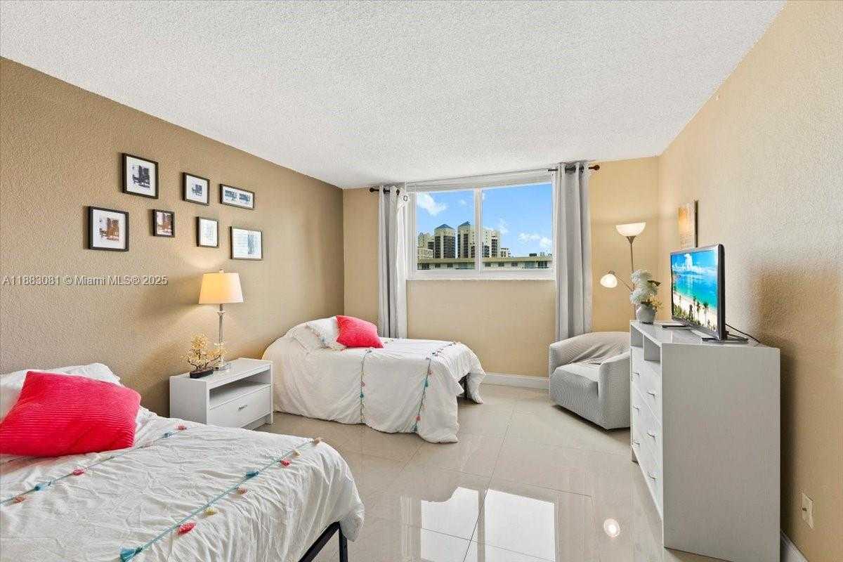 Small Image of 19380 COLLINS AVE #1602, Sunny Isles Beach Number 19