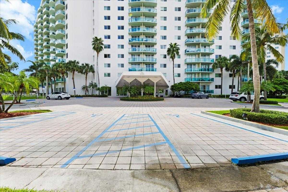 Small Image of 19380 COLLINS AVE #1602, Sunny Isles Beach Number 33