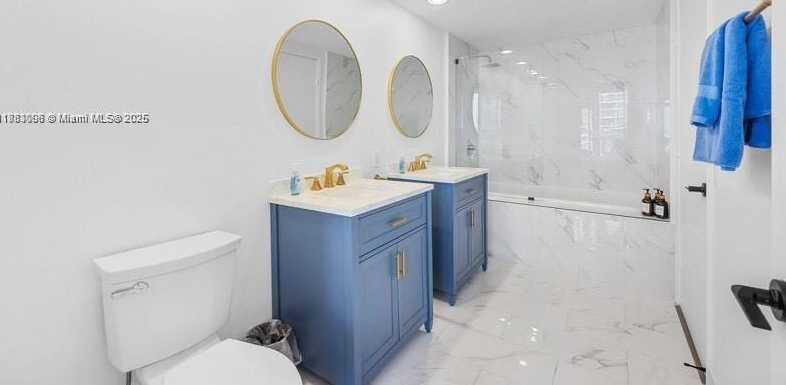 Small Image of 485 BRICKELL AVE #3503, Miami Number 16