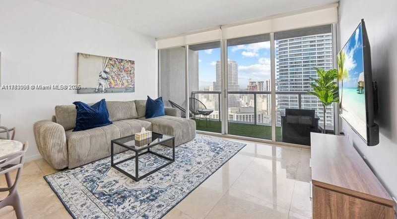 Small Image of 485 BRICKELL AVE #3503, Miami Number 8