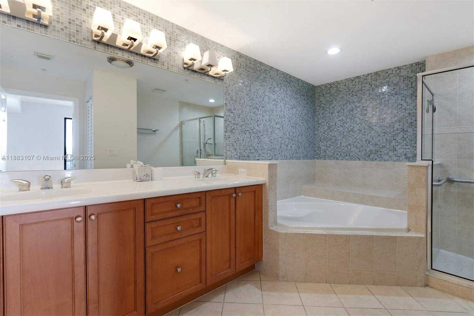 Small Image of 8390 SOUTH WEST 72ND AVE #412, Miami Number 10