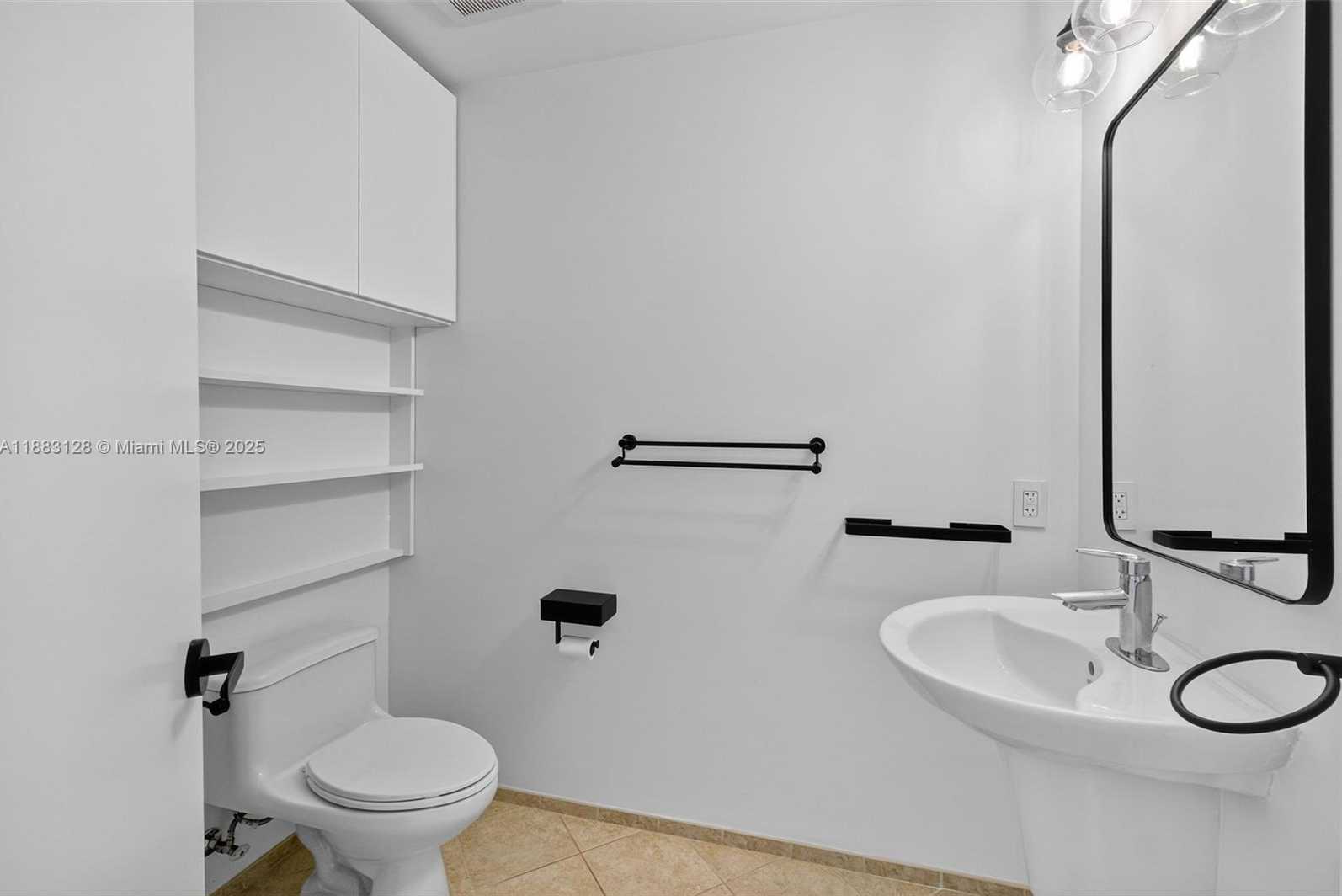 Small Image of 60 SOUTH WEST 13TH ST #3026, Miami Number 24