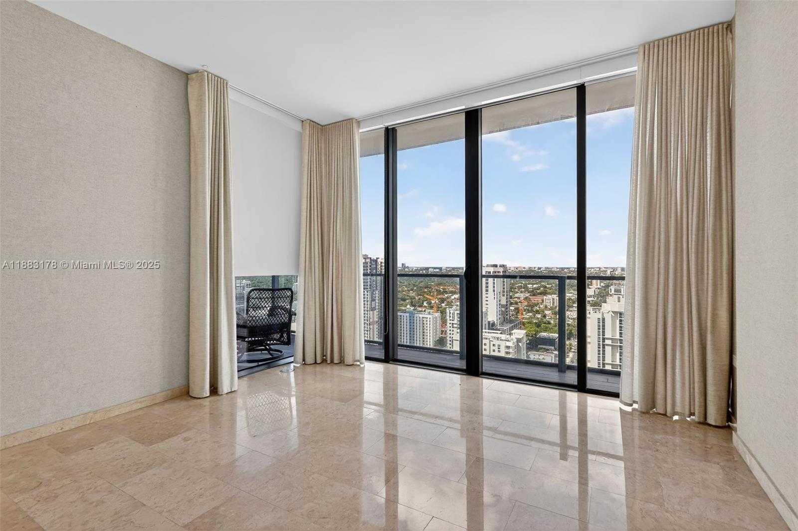 Small Image of 88 SOUTH WEST 7TH ST #2402, Miami Number 22