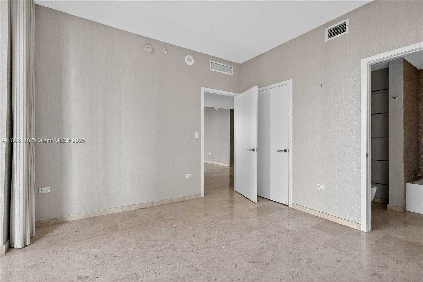 Small Image of 88 SOUTH WEST 7TH ST #2402, Miami Number 27