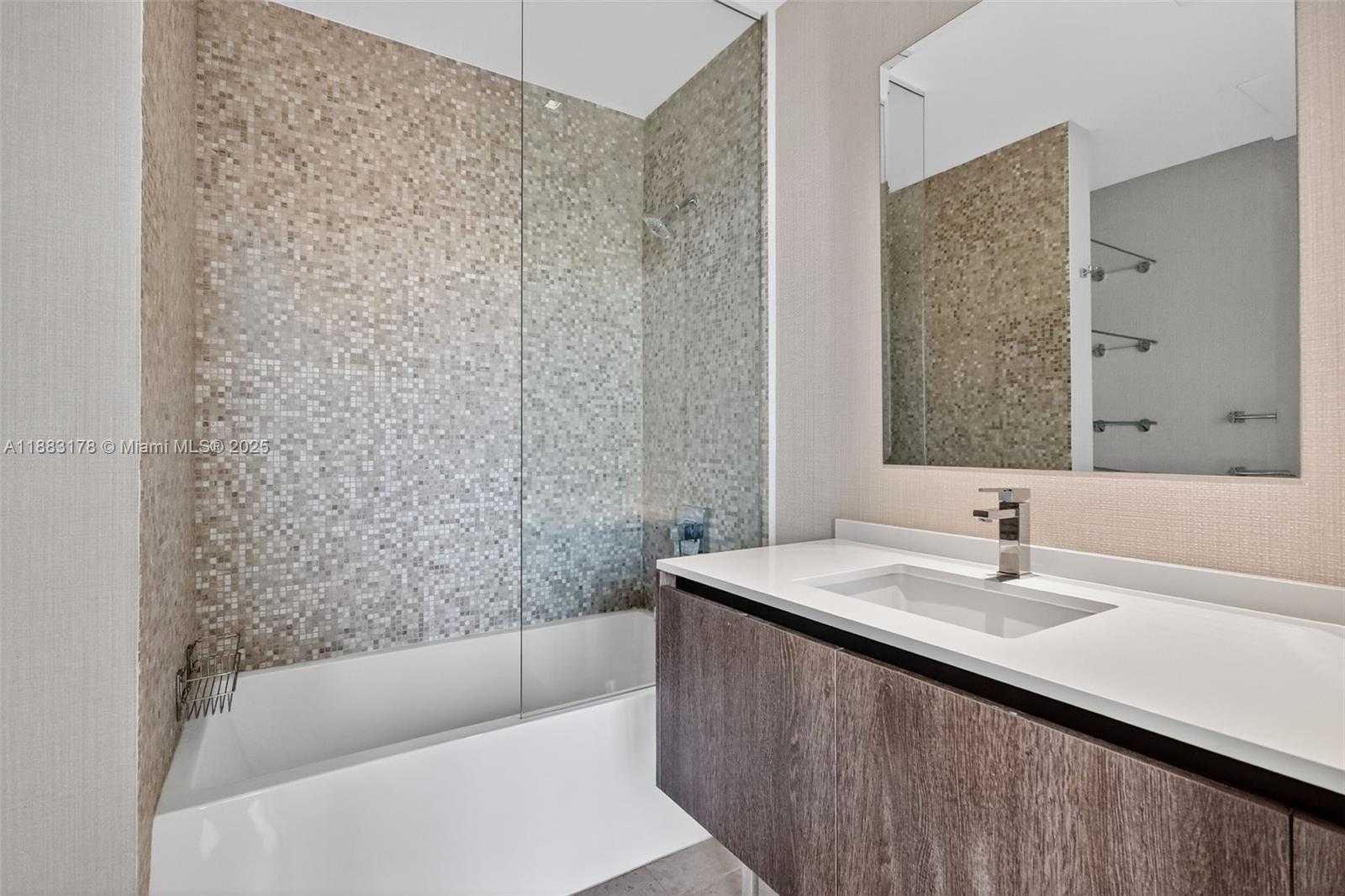 Small Image of 88 SOUTH WEST 7TH ST #2402, Miami Number 28