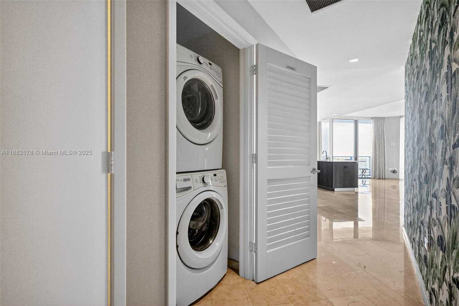 Small Image of 88 SOUTH WEST 7TH ST #2402, Miami Number 30