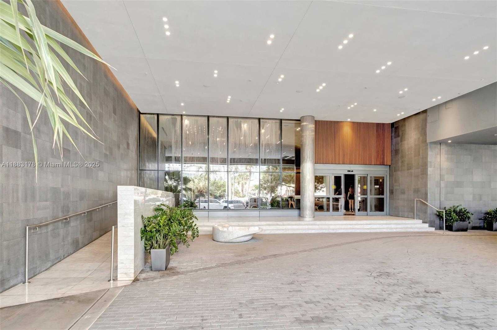 Small Image of 88 SOUTH WEST 7TH ST #2402, Miami Number 34