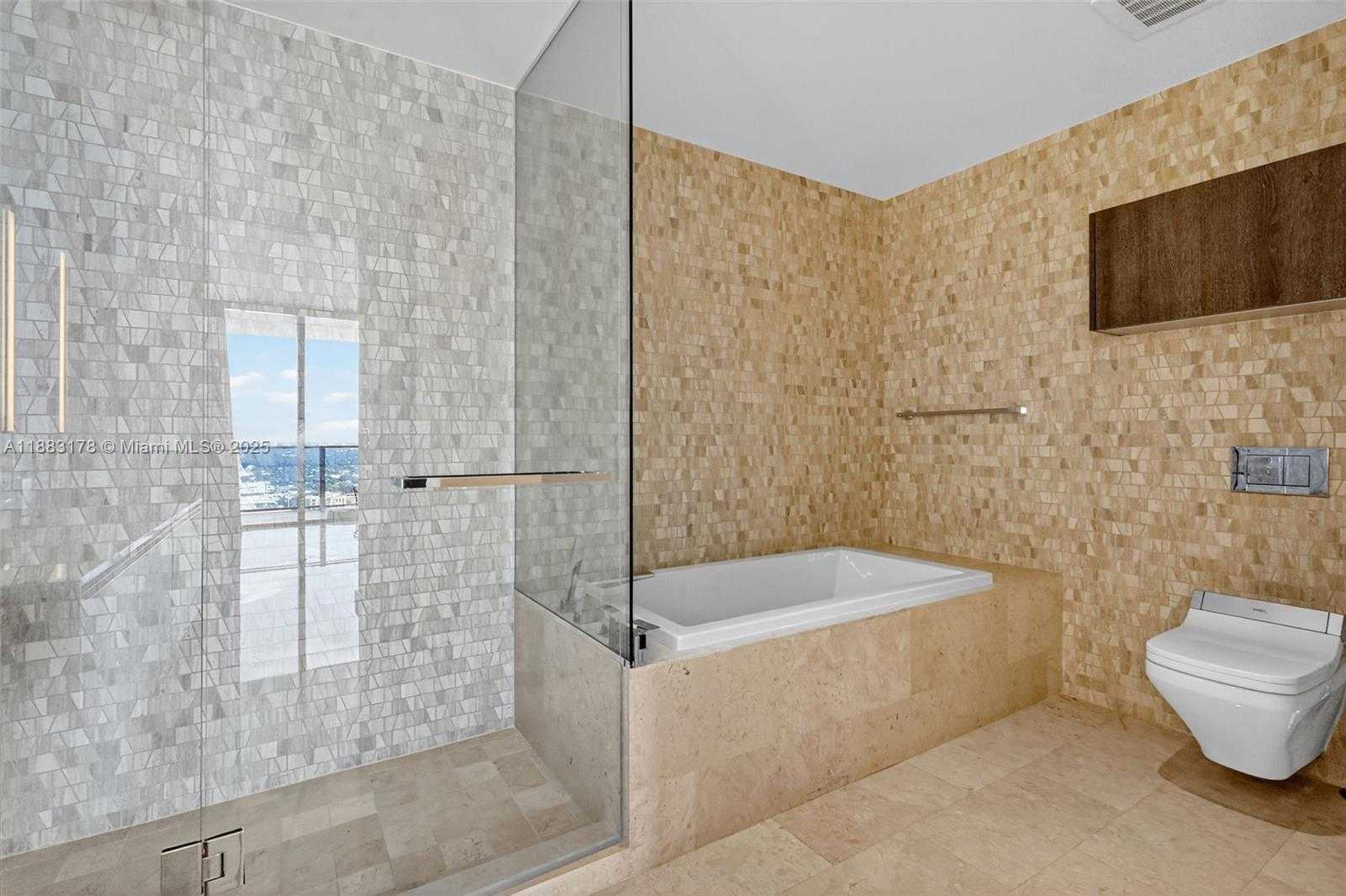 Small Image of 88 SOUTH WEST 7TH ST #2402, Miami Number 43