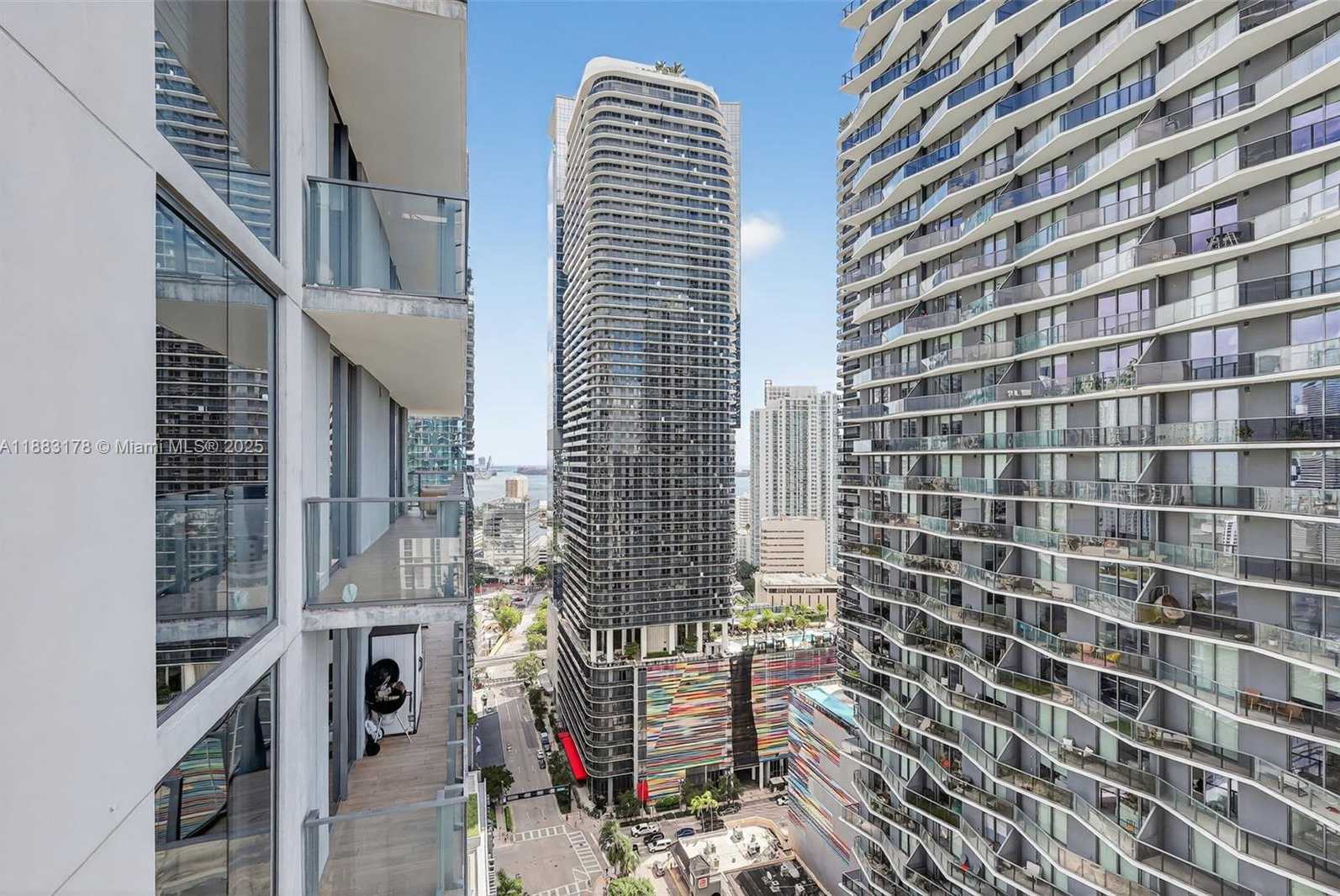 Small Image of 88 SOUTH WEST 7TH ST #2402, Miami Number 55