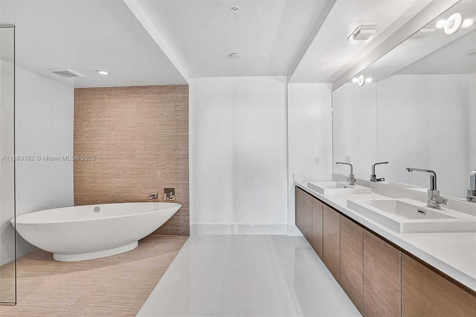 Small Image of 330 SUNNY ISLES BLVD #5-2205, Sunny Isles Beach Number 15