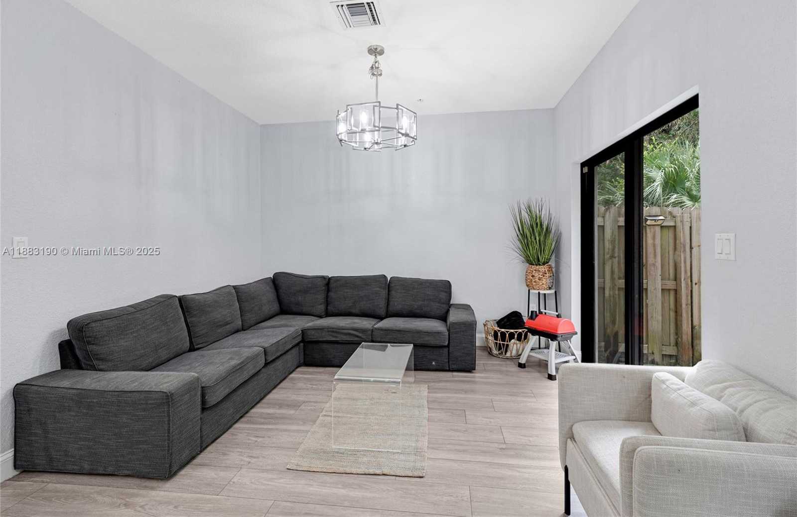 Small Image of 156 SOUTH WEST 185TH WAY, Pembroke Pines Number 11