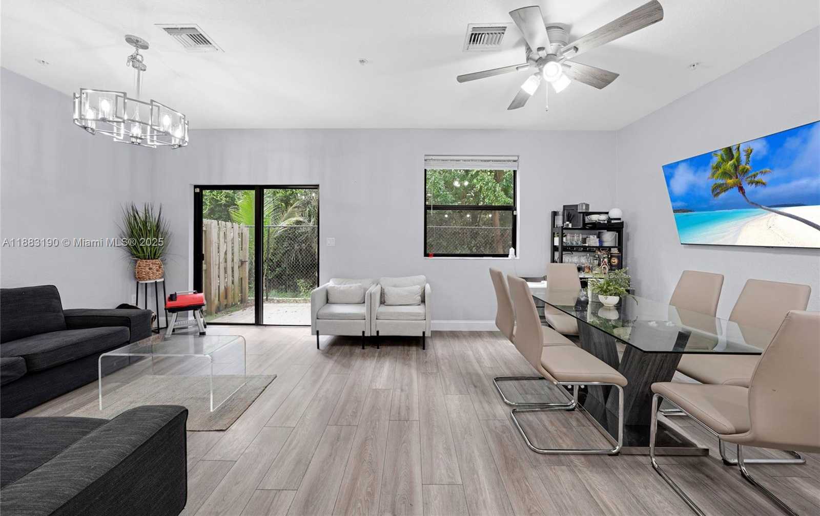 Small Image of 156 SOUTH WEST 185TH WAY, Pembroke Pines Number 14
