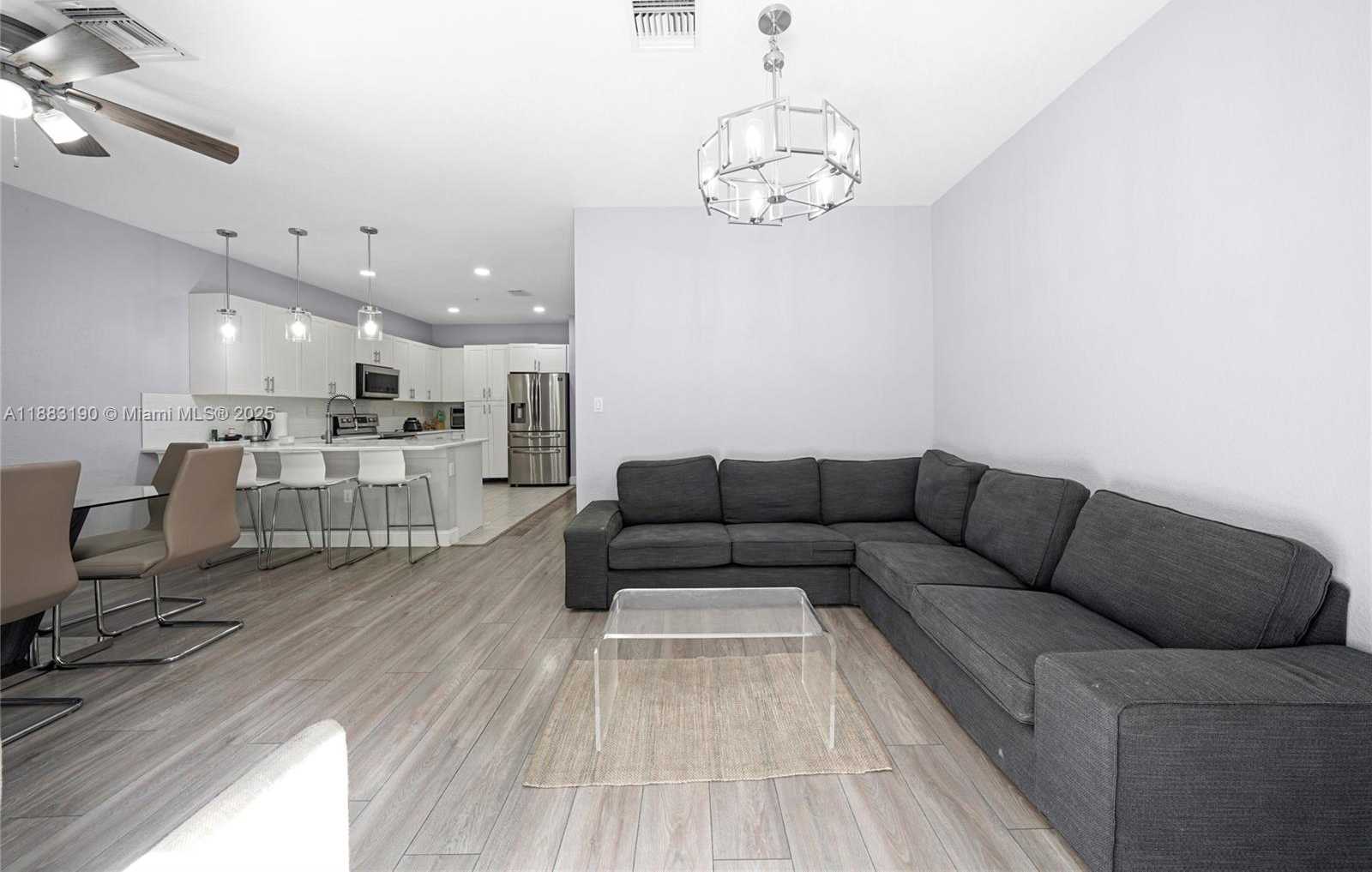 Small Image of 156 SOUTH WEST 185TH WAY, Pembroke Pines Number 16
