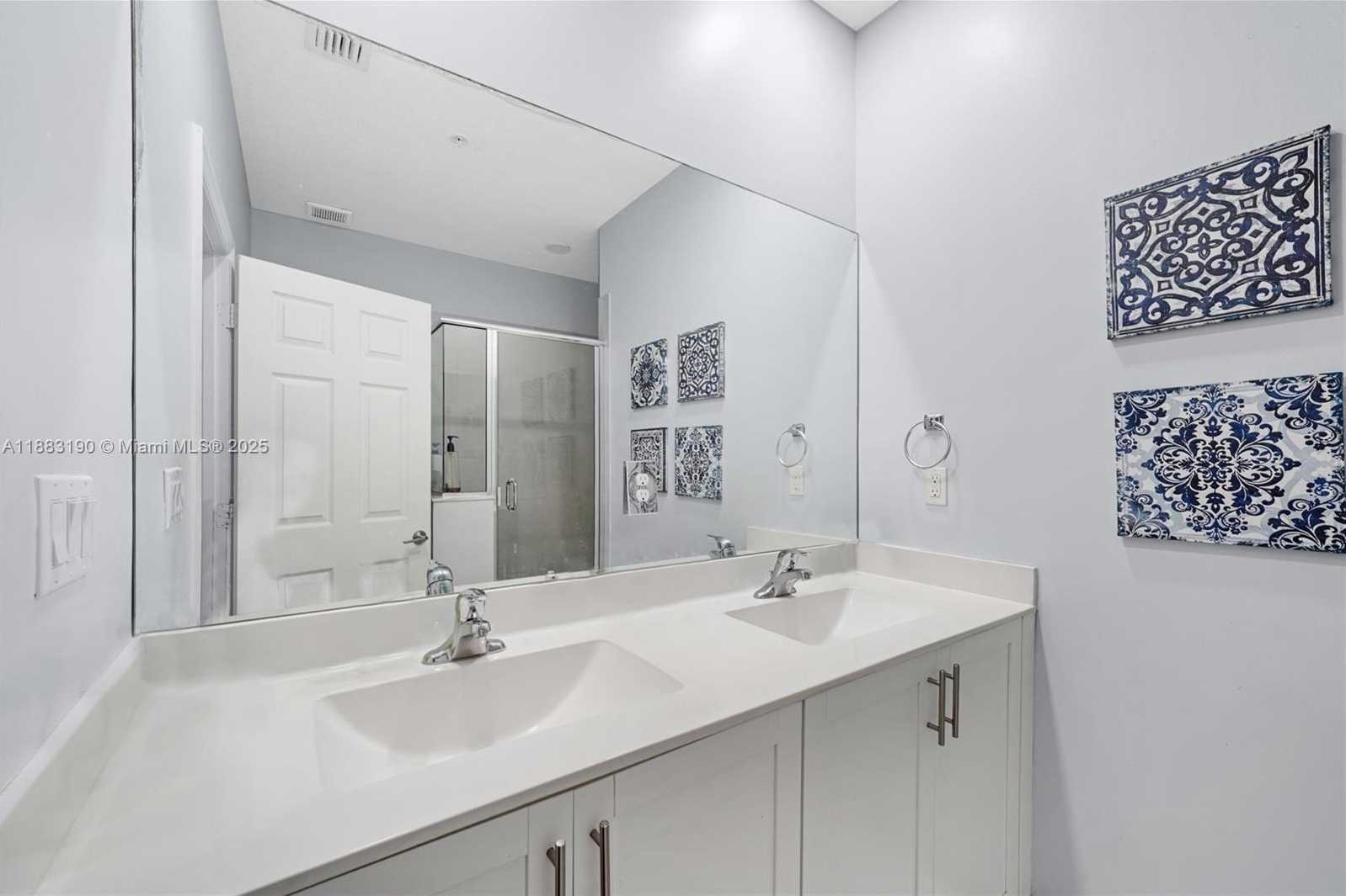 Small Image of 156 SOUTH WEST 185TH WAY, Pembroke Pines Number 27