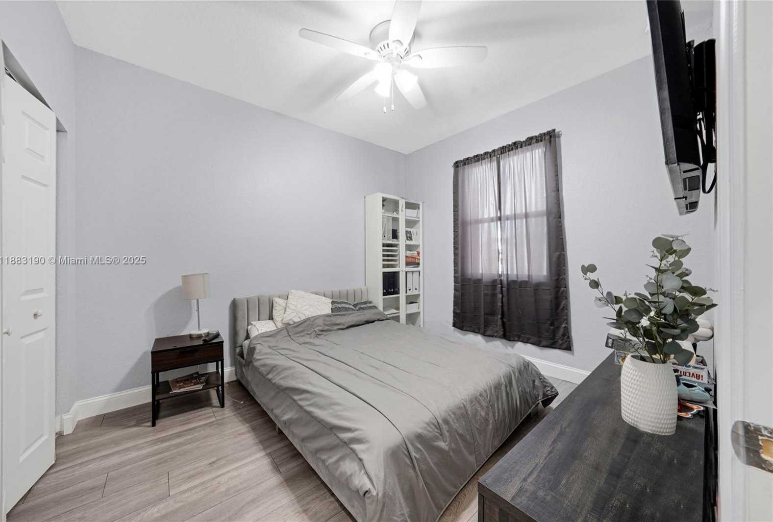 Small Image of 156 SOUTH WEST 185TH WAY, Pembroke Pines Number 29