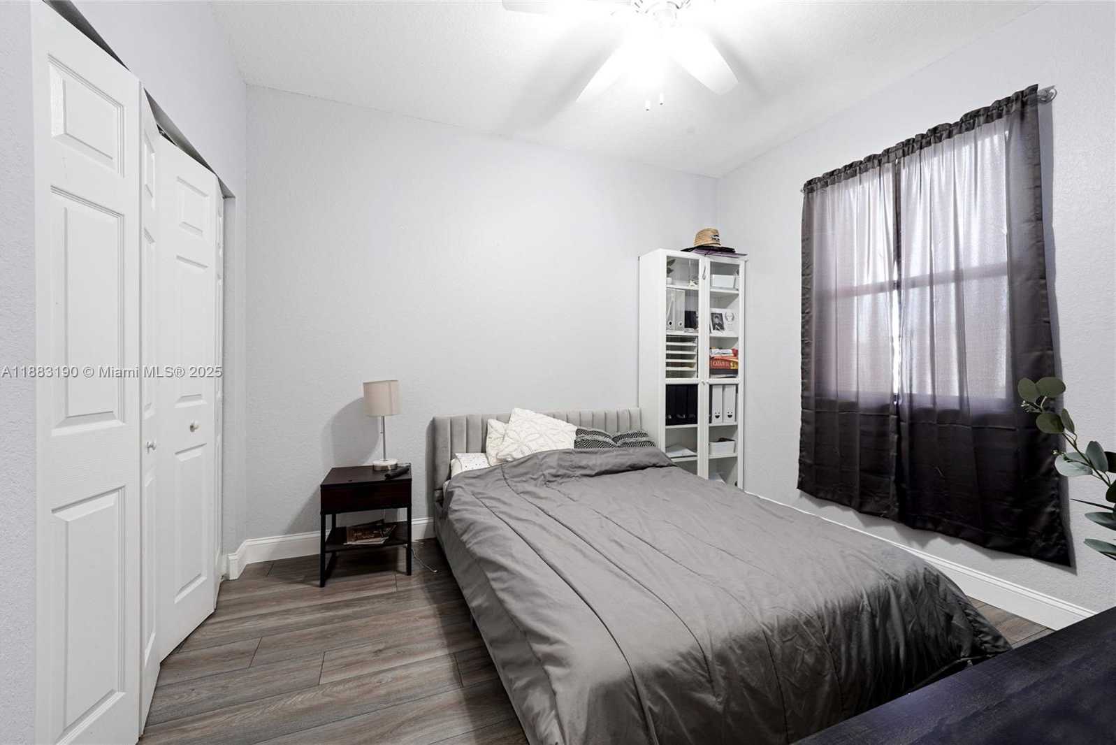 Small Image of 156 SOUTH WEST 185TH WAY, Pembroke Pines Number 30