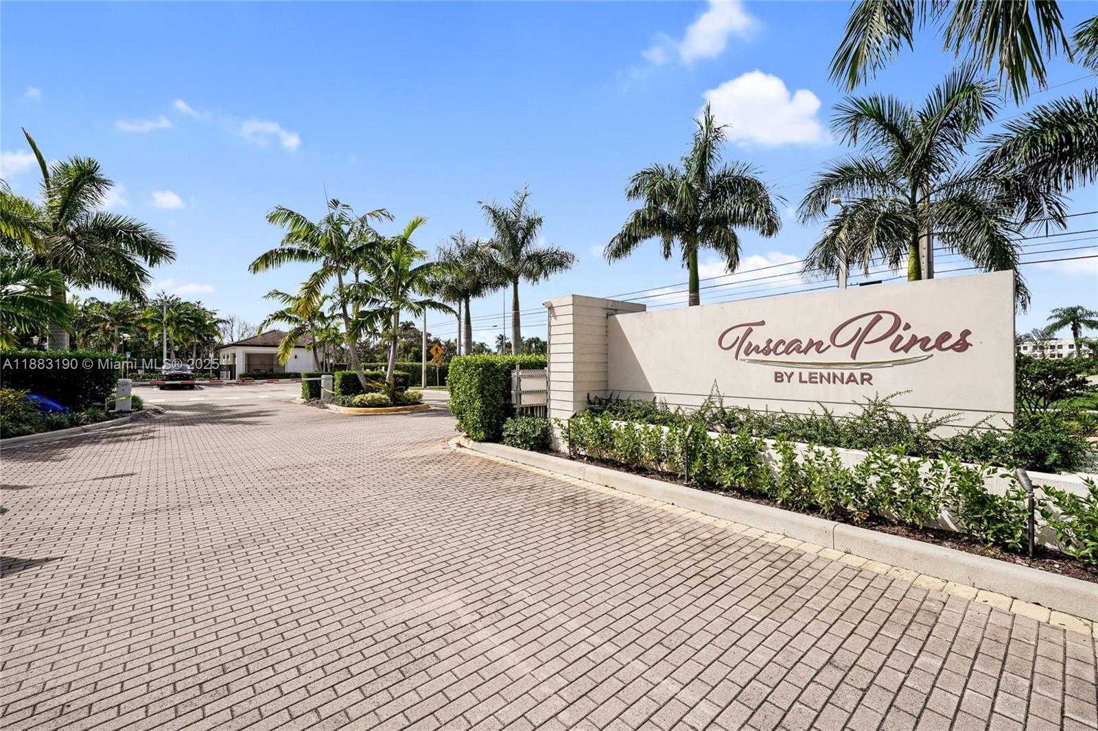 Small Image of 156 SOUTH WEST 185TH WAY, Pembroke Pines Number 40