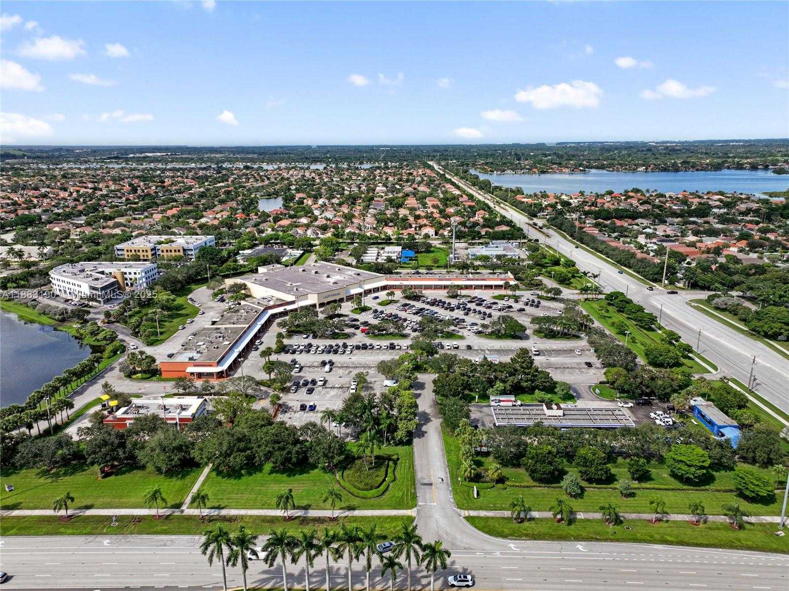 Small Image of 156 SOUTH WEST 185TH WAY, Pembroke Pines Number 63