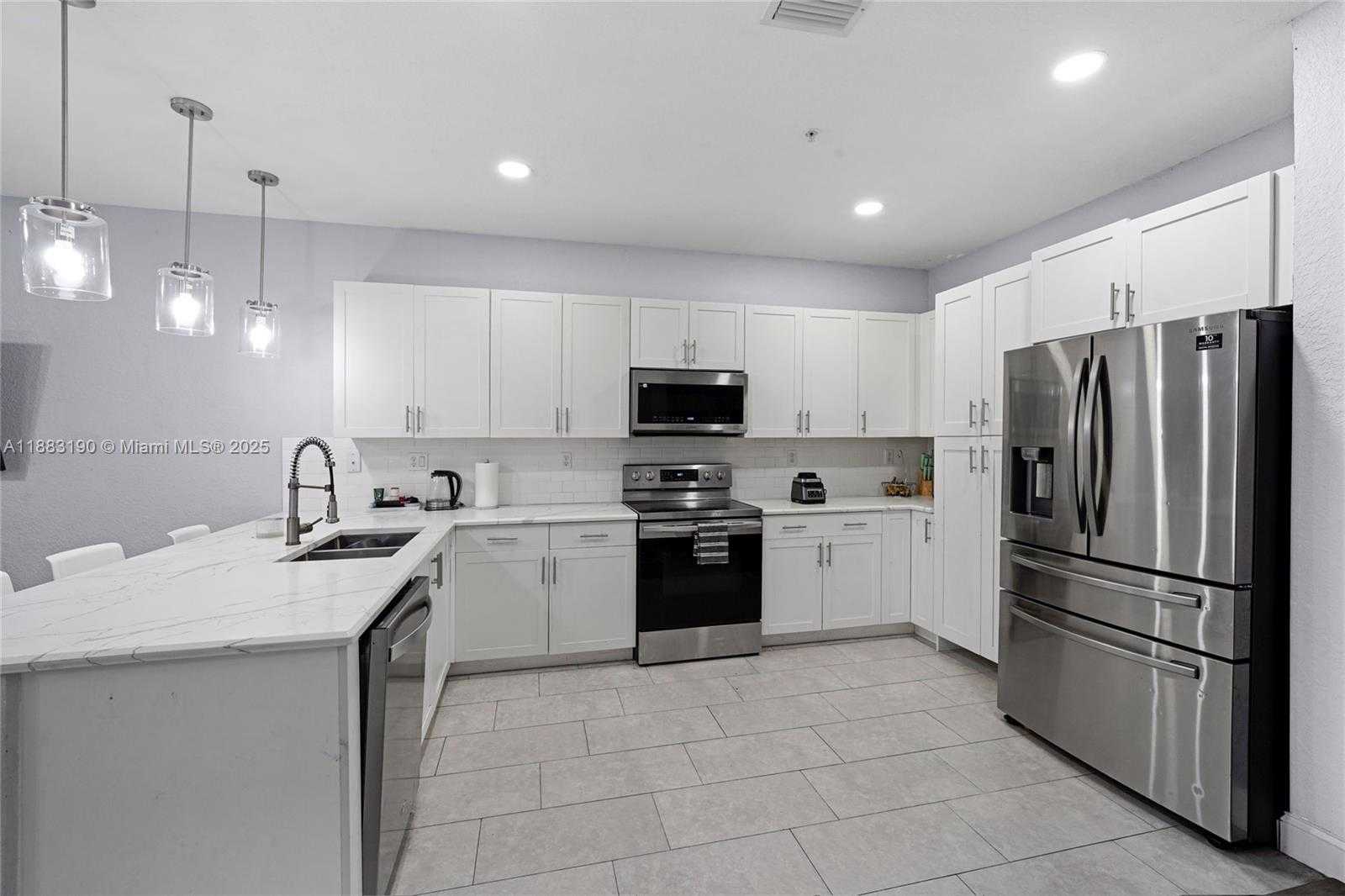 Small Image of 156 SOUTH WEST 185TH WAY, Pembroke Pines Number 8